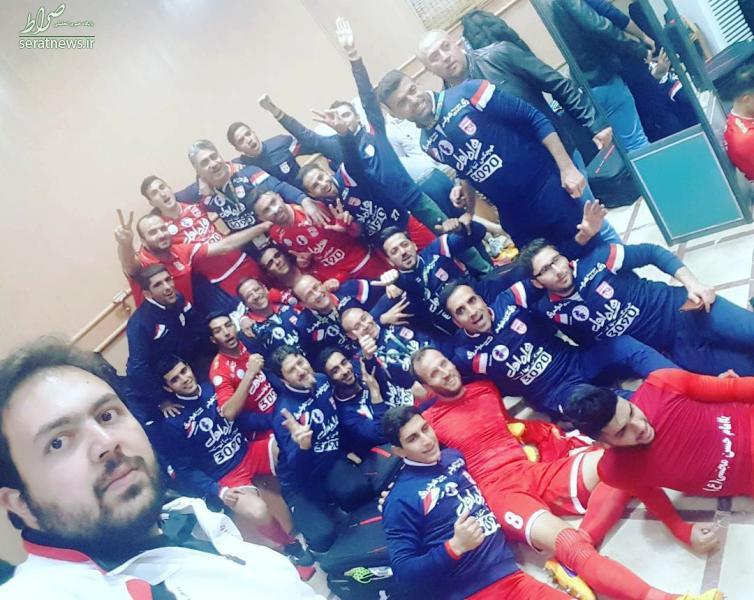 عکس/ سلفی تراکتوری ها پس از فینالیست شدن