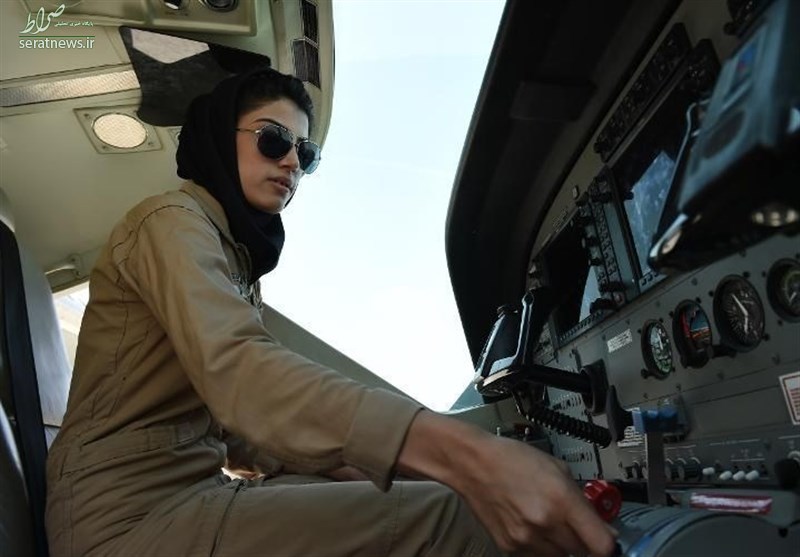 جنجال خلبان زن افغانی در آمریکا +عکس جنجال خلبان زن افغانی در آمریکا +عکس