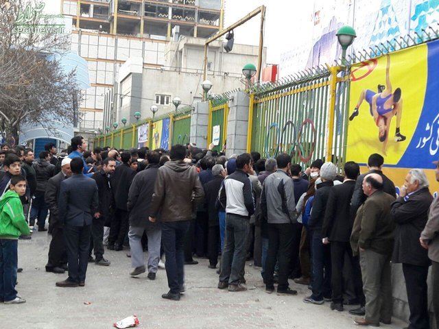 ازدحام جمعیت برای دیدن فینال جام تختی +تصاویر ازدحام جمعیت برای دیدن فینال جام تختی +تصاویر