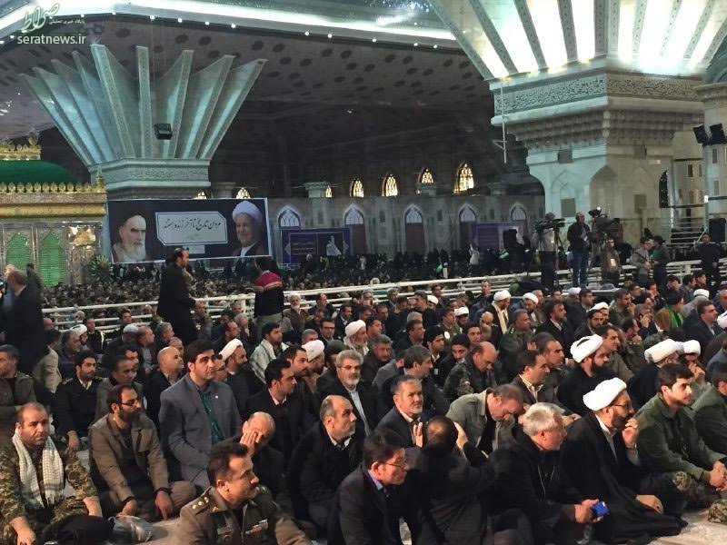 حضور مردم در مرقد مطهر امام راحل +تصاویر