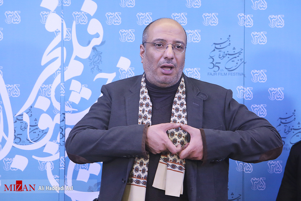 عکس/ حرکات عجیب امیر جعفری در کاخ جشنواره