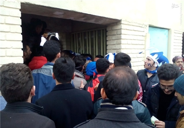 عکس/ بلیت‌فروشی در آزادی برخلاف ادعای قبلی