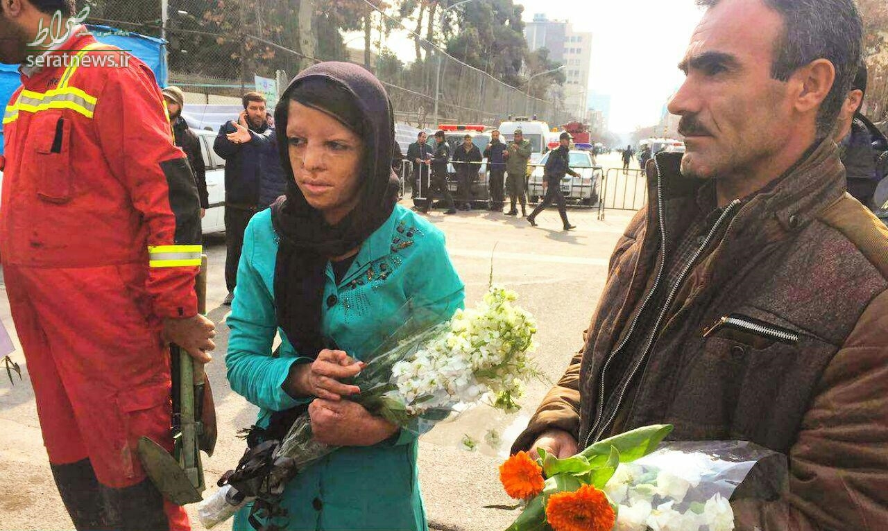 عکس/ دانش‌آموزان شين‌آبادی در محل حادثه پلاسکو