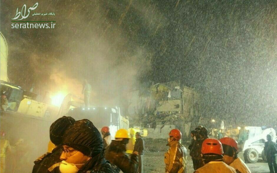 عکس/ بارش برف در محل آواربرداری پلاسکو