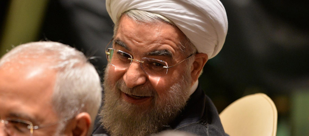 فرمان ترامپ، وعده بازگشت عزت به پاسپورت ایرانی و نقض دوباره برجام/ چرا روحانی پشت دیوار مکزیک پنهان شد؟ فرمان ترامپ، وعده بازگشت عزت به پاسپورت ایرانی و نقض دوباره برجام/ چرا روحانی پشت دیوار مکزیک پنهان شد؟