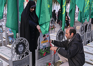 گفتوگو با همسر اولین شهید بیسر مدافع حرم فاطمیون گفتوگو با همسر اولین شهید بیسر مدافع حرم فاطمیون