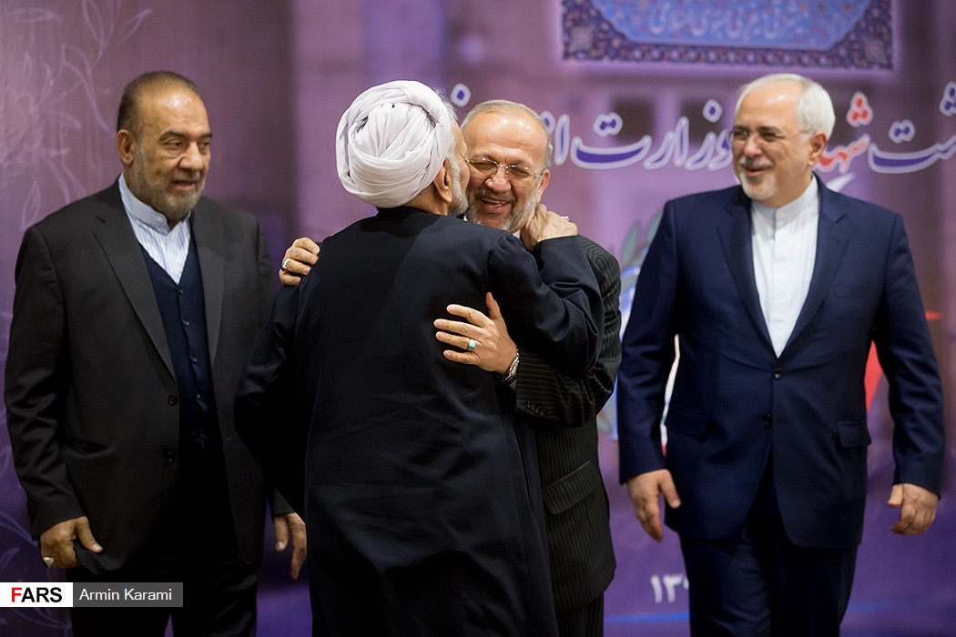 عکس/ بازگشت متکی به وزارت خارجه