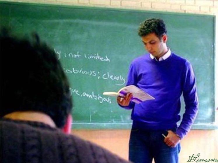 عكس/ عادل فردوسي پور در حال تدريس