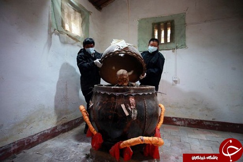 طلاکاری راهب مومیایی شده + تصاویر