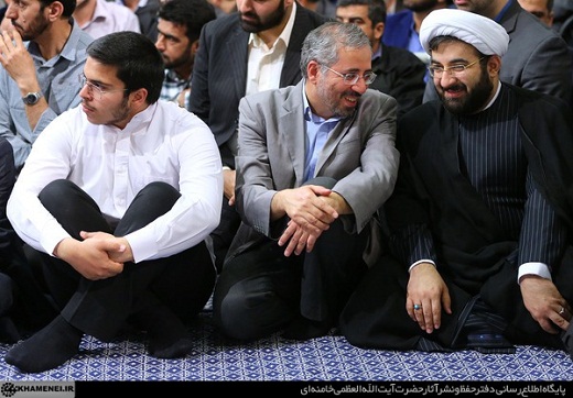 عکس/ حاشیه‌های دیدار امروز رهبری با مسئولان نظام