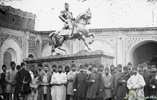 عکس/ اولین تندیس پادشاه در تهران