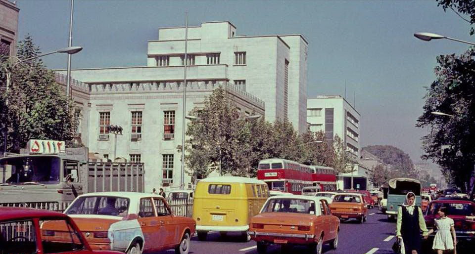 عکس/ خیابان فردوسی در سال 1352