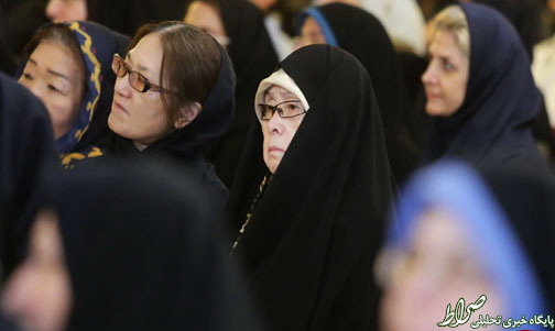 عکس/ حجاب جالب بانوی ژاپنی در تهران عکس/ حجاب جالب بانوی ژاپنی در تهران