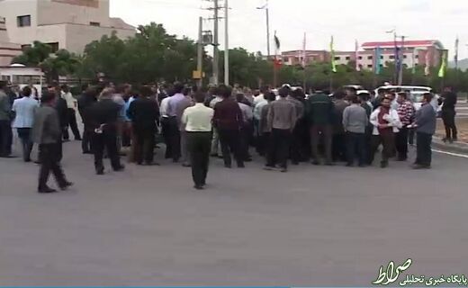 تجمع دانشجویان در اعتراض به سفر هاشمی به قزوین + تصاویر تجمع دانشجویان در اعتراض به سفر هاشمی به قزوین + تصاویر