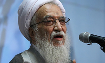 موحدی کرمانی: مبادا ظریف با روح ظریفش گول آمریکای خون‌آشام را بخورد
