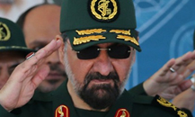 رضایی: لباس رزم پوشیده ام تا کمک کنم رضایی: لباس رزم پوشیده ام تا کمک کنم