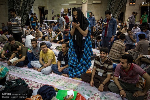 تصاویر/ آئین معنوی اعتکاف در دانشگاه تهران
