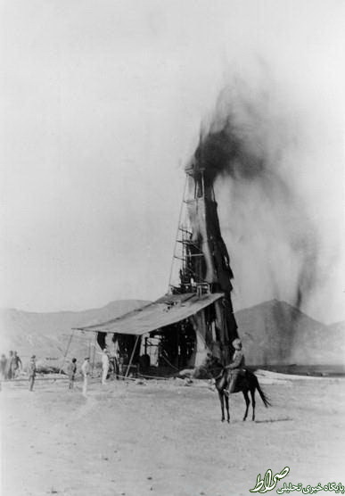 تصویر جالب از فوران چاه نفت در سال 1290