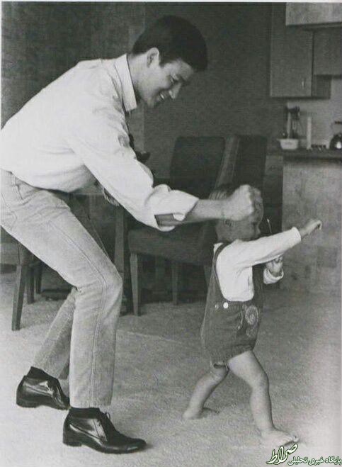 عکس/ تمرین بروس لی و فرزندش