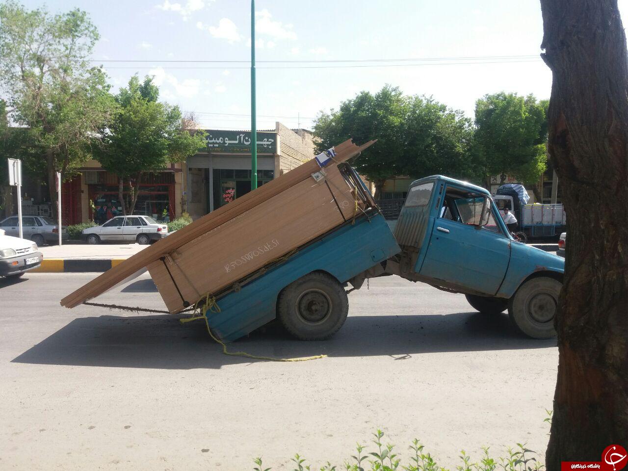 عکس/ نیسان آبی دو نیم شد! عکس/ نیسان آبی دو نیم شد!