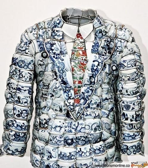 عکس/شکستنی ترین لباس‌ هنرمند چینی!