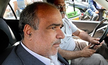 پرونده کرسنت روی میز مدیرخراسانی پرونده کرسنت روی میز مدیرخراسانی