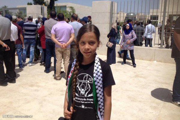خبرنگار نوجوان فلسطینی خبرساز شد +عکس