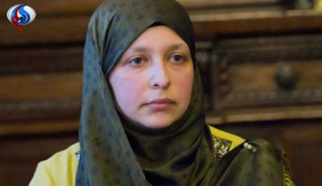 بانوی فلسطینی درشورایشهر میلان +عکس بانوی فلسطینی درشورایشهر میلان +عکس