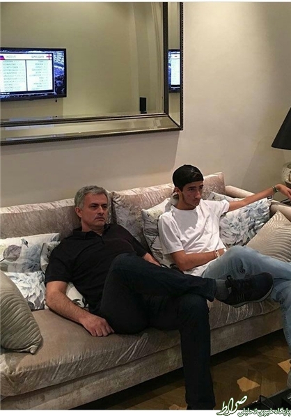 عکس/ مورینیو مشغول تماشای دیدار یورو عکس/ مورینیو مشغول تماشای دیدار یورو