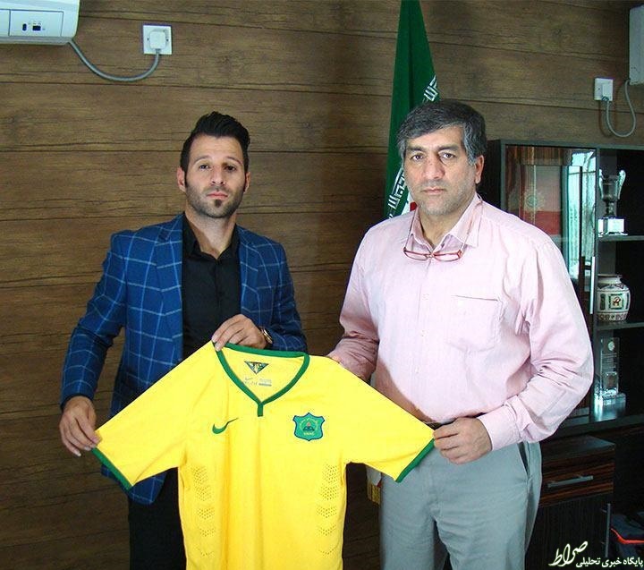 عکس/ تمدید قرارداد یک طلایی‌پوش دیگر