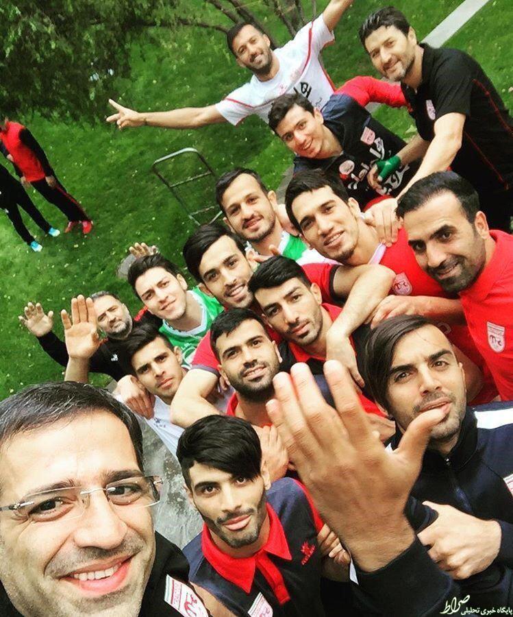 عکس/ سلفی تراکتوری‌ها پیش از بازی با النصر