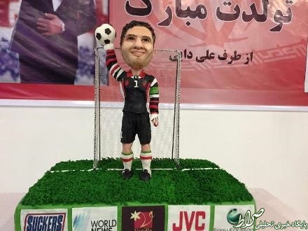 عکس/ کیک تولد عقاب آسیا