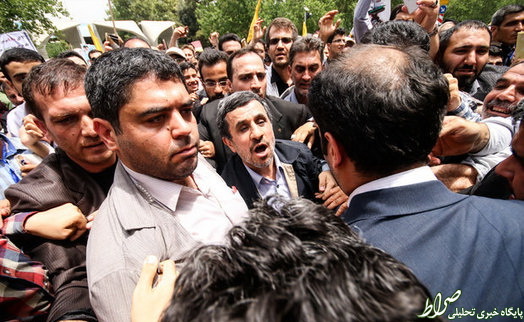 عکس/ احمدی‌نژاد در راهپیمایی روزقدس