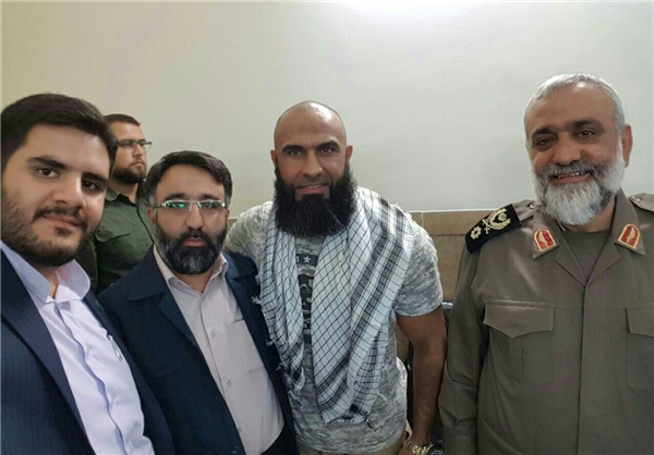 عکس/ ابوعزرائیل در کنار سردار نقدی عکس/ ابوعزرائیل در کنار سردار نقدی