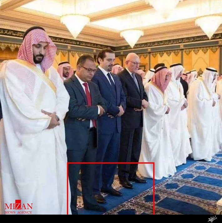 تصاویر/ نمازجماعت با کفش به امامت بن‌سلمان!