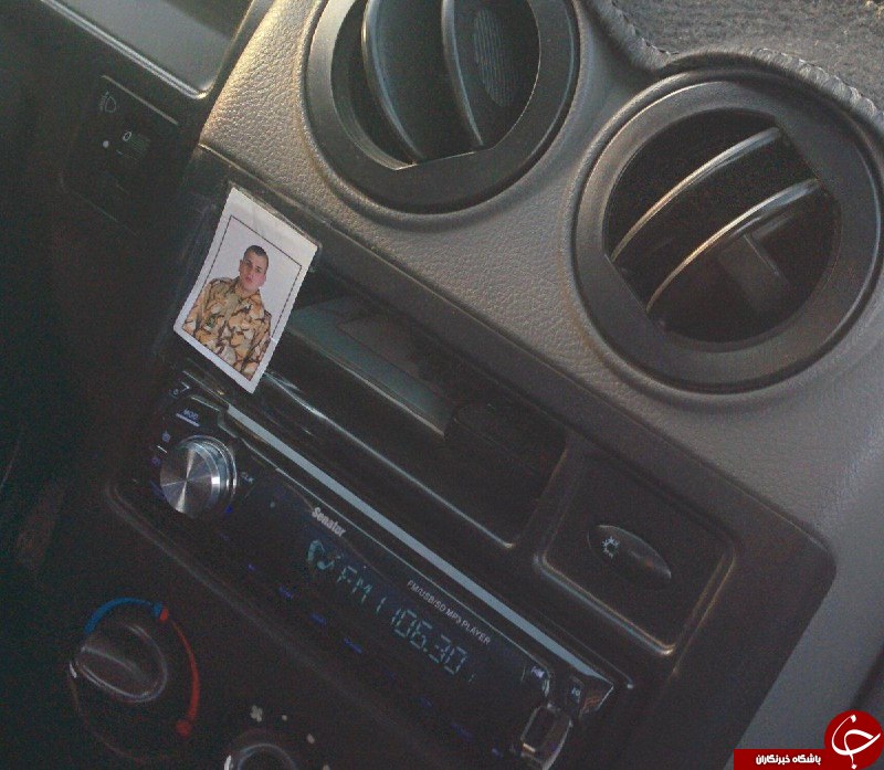 عکس/پدری که چشم به راه سربازش است عکس/پدری که چشم به راه سربازش است