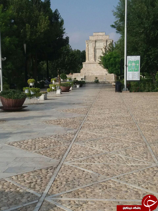 عکس/ تعطیلی آرامگاه به مناسبت شهادت!