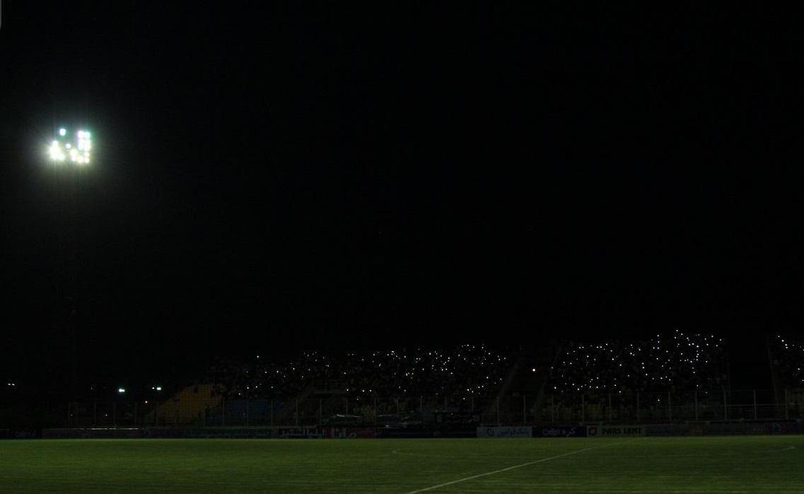 عکس/ تاریک ترین ورزشگاه ایران