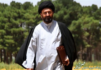 مهران احمدی روحانی شد +عکس