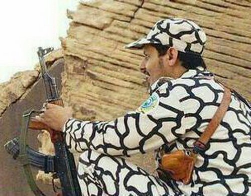 عکس/ لباس‌ عجیب سعودی‌ها در زمان استتار