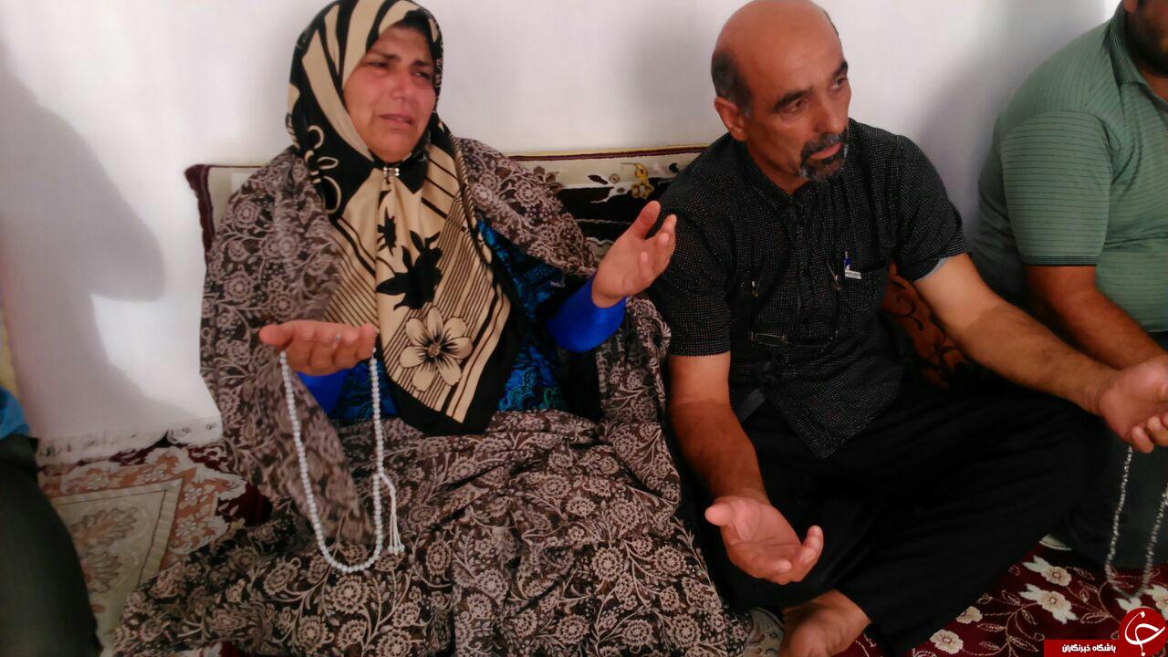 عکس/ اشک شوق مادر حسن یزدانی