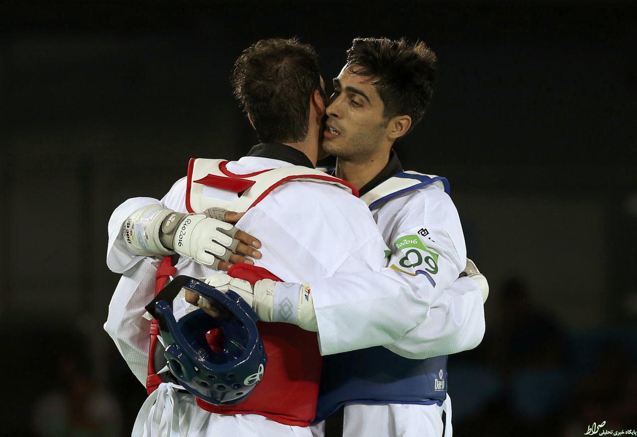 عکس/ دو تکواندوکار ایرانی در آغوش هم عکس/ دو تکواندوکار ایرانی در آغوش هم