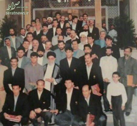 تصويری از رهبرانقلاب در جمع ملیپوشان تصويری از رهبرانقلاب در جمع ملیپوشان