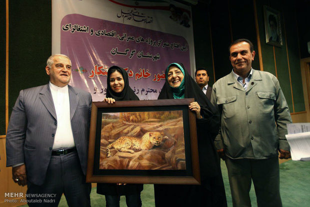 عکس/ پلنگی که به ابتکار هدیه داده شد