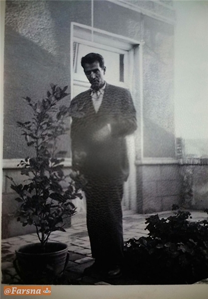 عکس منتشرنشده شهریار در سال 1332