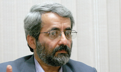 احمدینژاد به روحانی رای میدهد احمدینژاد به روحانی رای میدهد