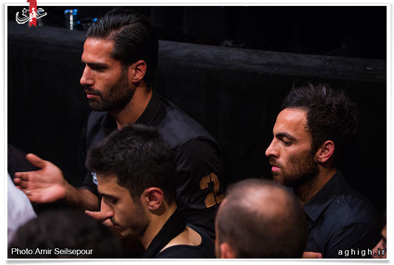 عکس/ امیرحسین صادقی در مراسم عزاداری عکس/ امیرحسین صادقی در مراسم عزاداری