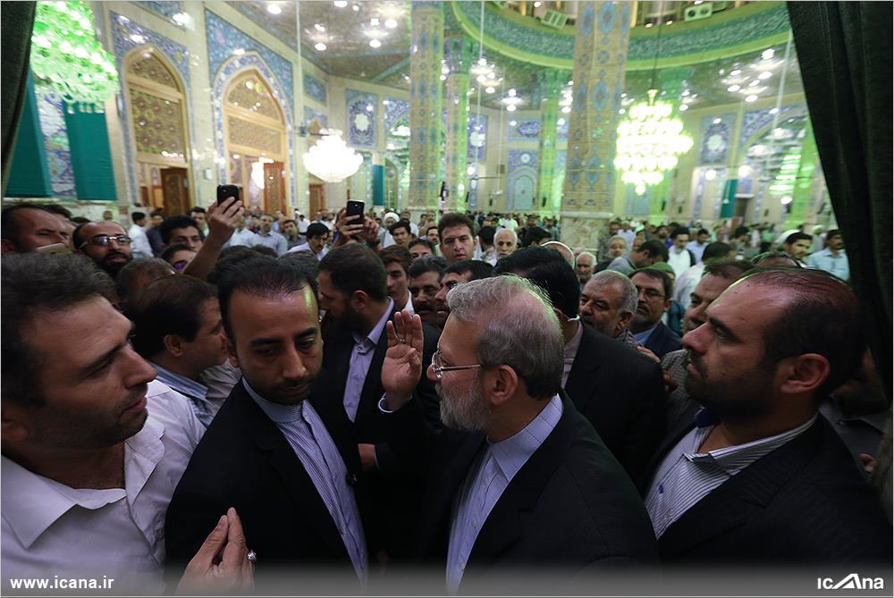 تصاویر/حضور لاریجانی در مسجد جمکران