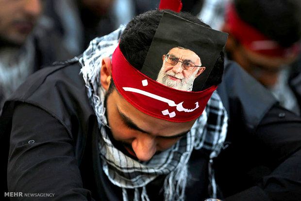تصویری جالب از عضو حزب الله لبنان در عزاداری