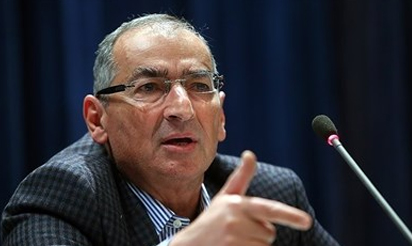 درخواست زیباکلام از روحانی درباره رفع حصر درخواست زیباکلام از روحانی درباره رفع حصر